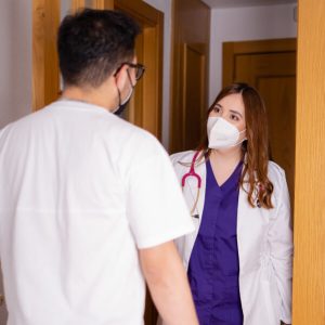 Pediatra-Consulta-empatia